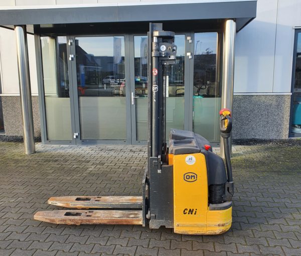 Komatsu CNI14